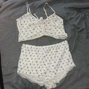 Victorias Secret- Super cute, coquette style PJ set